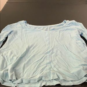 blue american eagle shirt